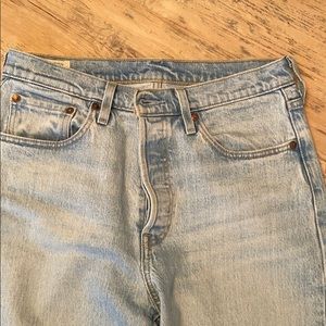 Levi’s - 501 skinny- size 28, L28